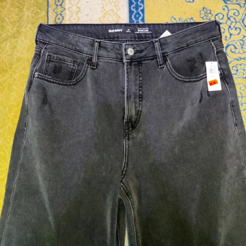 Old Navy Wide Leg Extra High-Rise Jeans